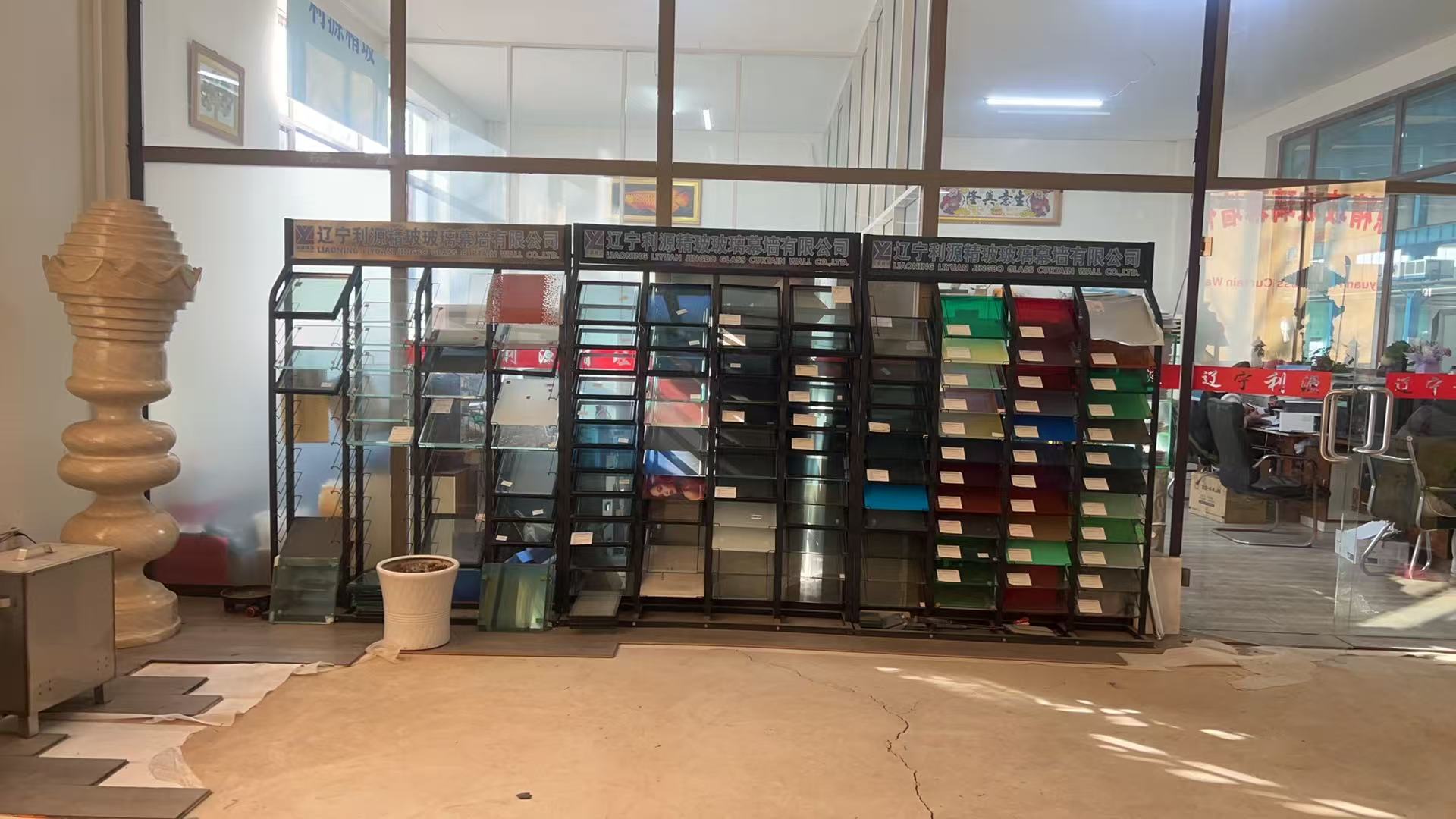 乌鲁木齐市工程玻璃批量采购钢化玻璃 - 排名